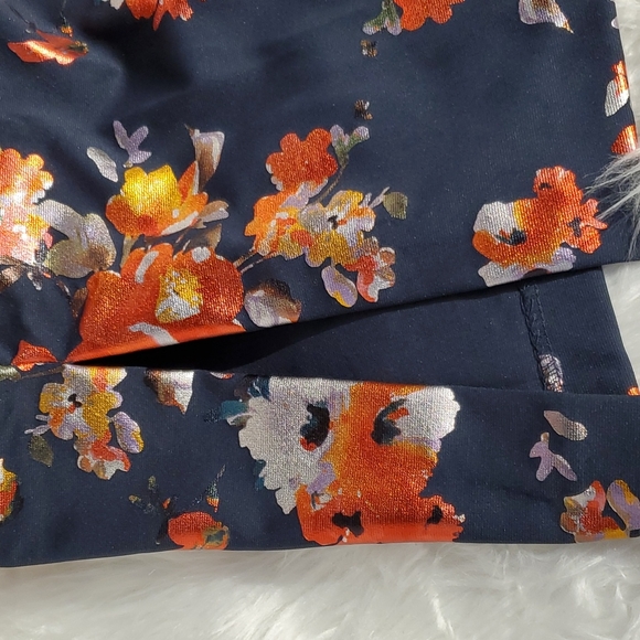 Beige By Eci Sz 4 Floral with Metallic  looking flowers. BEAUTIFUL  dress - Picture 8 of 15